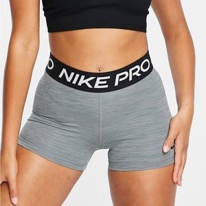 NIKE Pro 365 Women's 5" Shorts